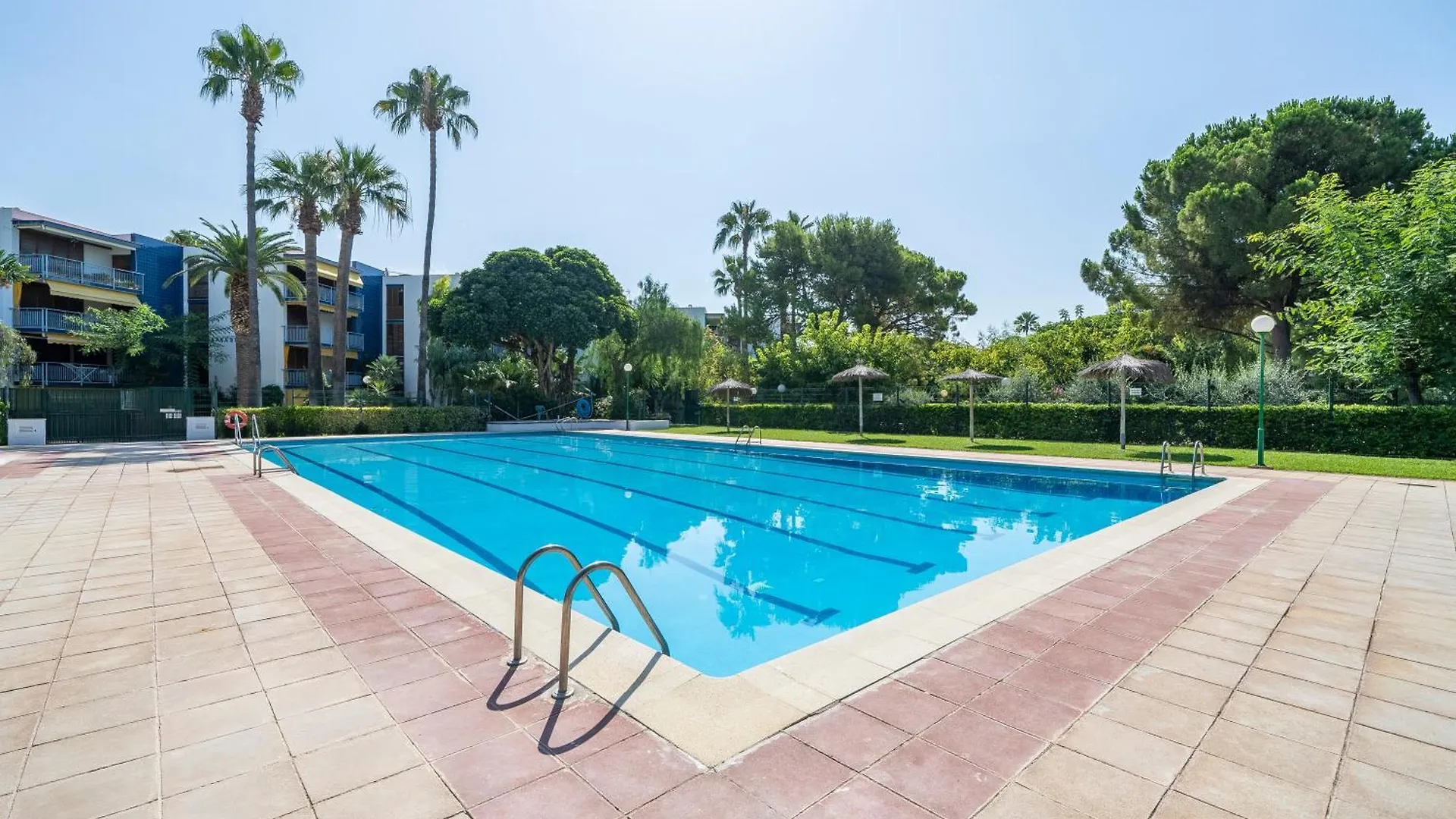 Beach And Pool كامبريلس إسبانيا